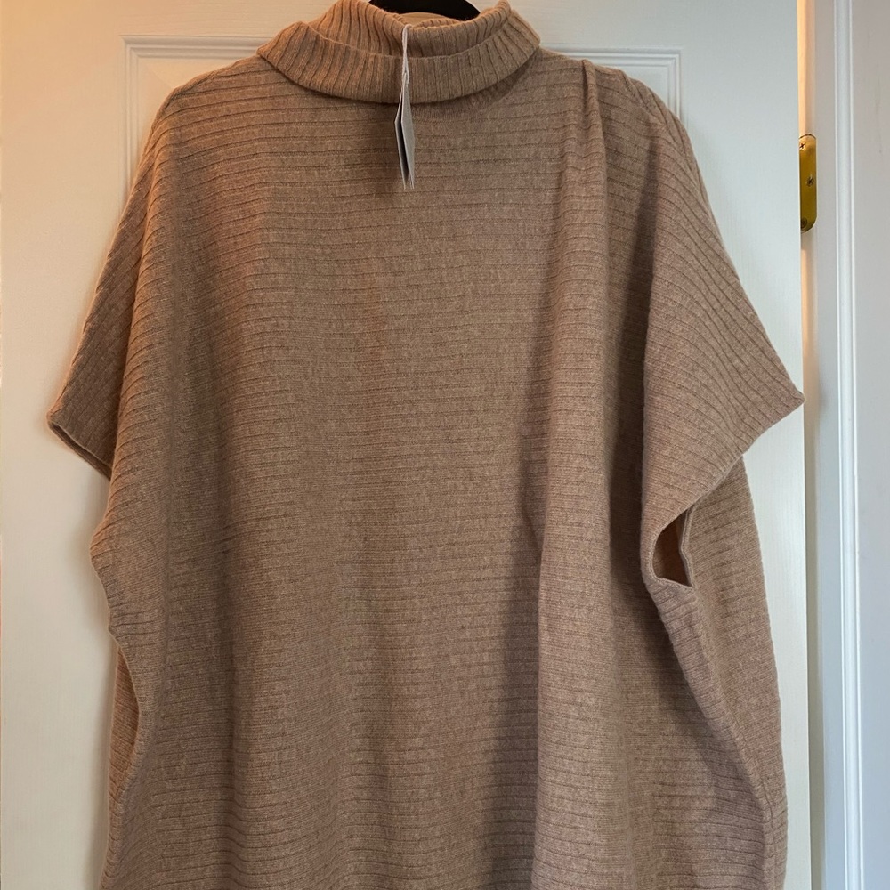 NWT Garnet Hill cashmere poncho